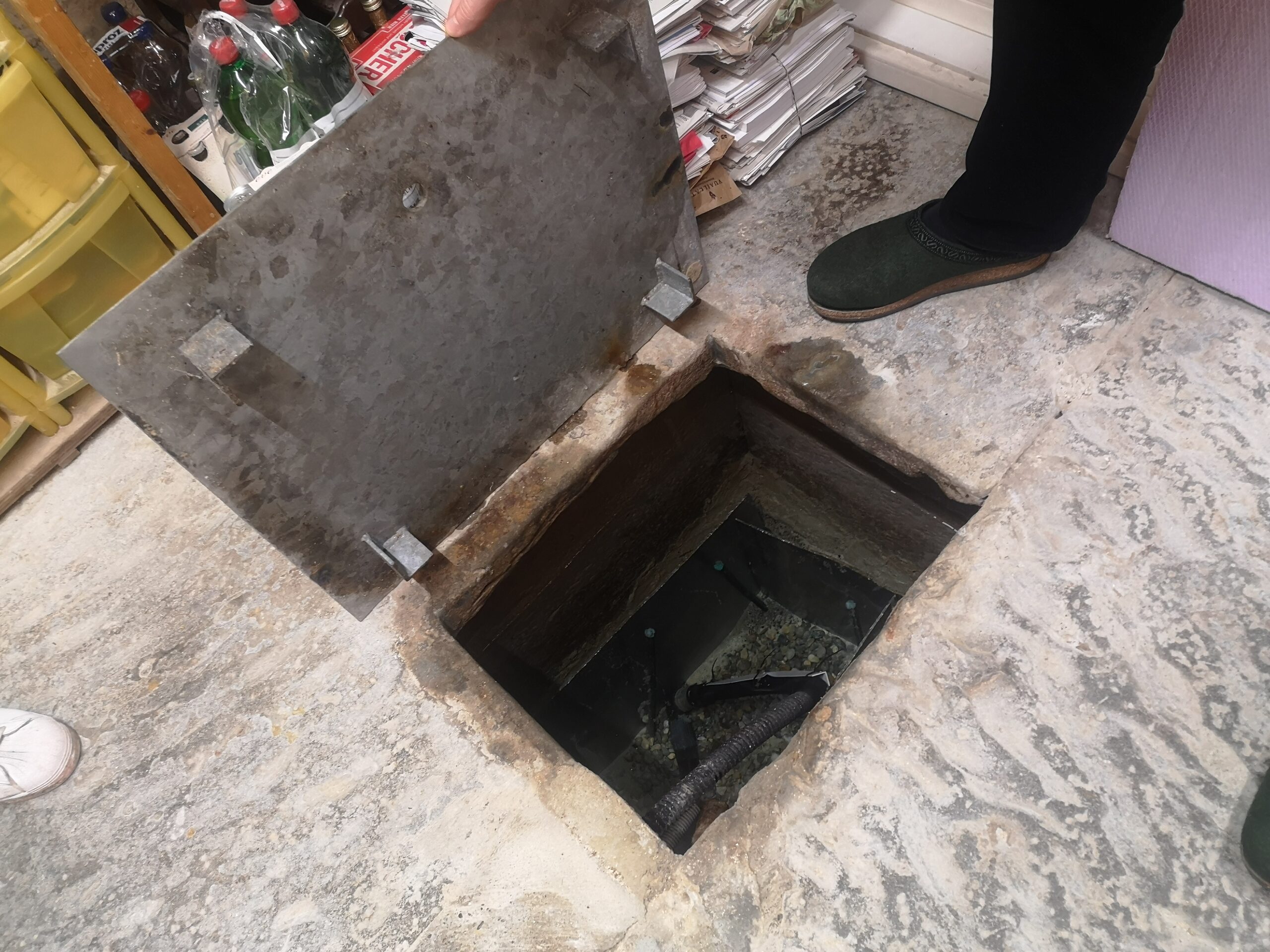 Leckageortung im Haus: Kosten, Geräte, Anbieter