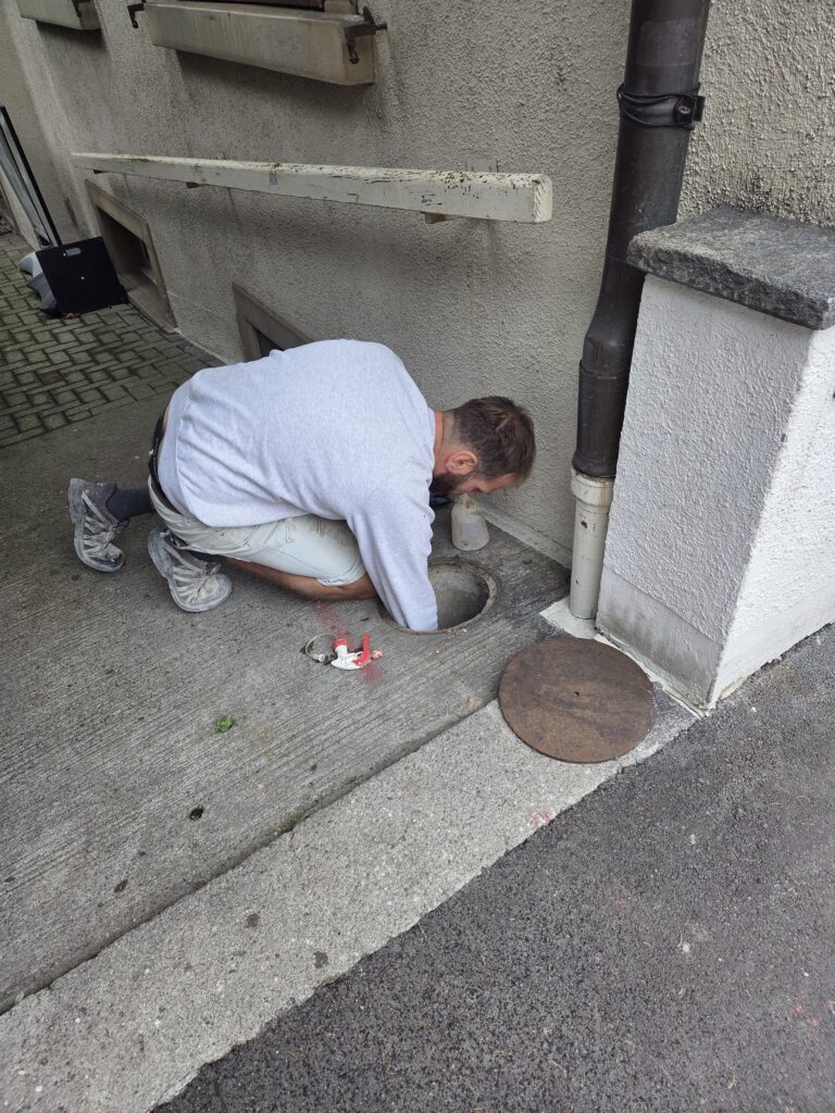 Reparatur eines undichten Schacht war die Lösung