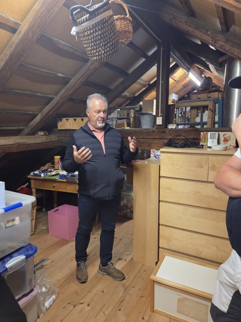 Schimmel im Dachgeschoss  Estrich bitte ernst nehmen