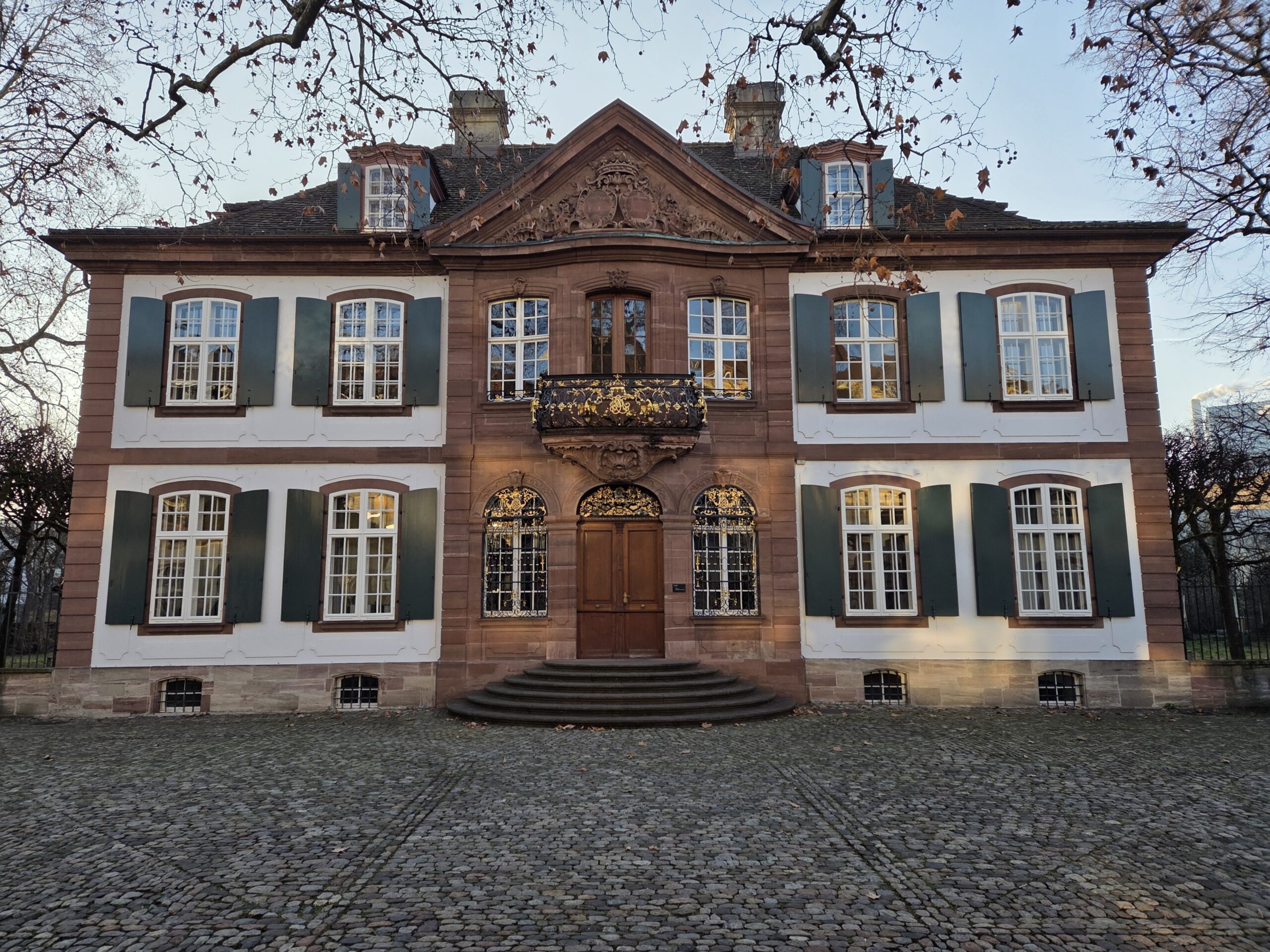 Ferndiagnose Feuchtigkeit im Haus – nachhaltige Lösungen für Hauseigentümer im Ausland