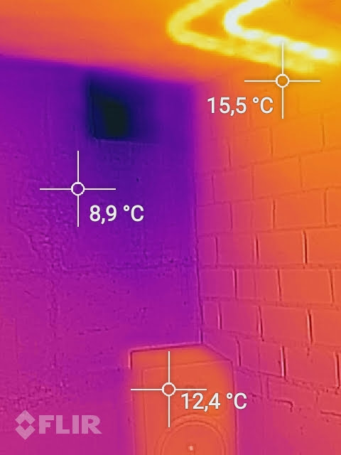 Schwarzschimmel erkennen mit Thermografie – Feuchtigkeitsmessung durch die Brugger AG