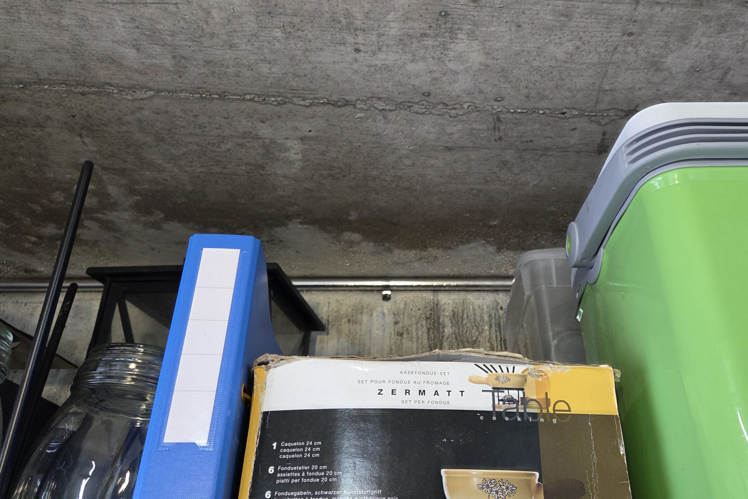 Werkzeug & Lagergut in der Garage vor Feuchtigkeit schützen